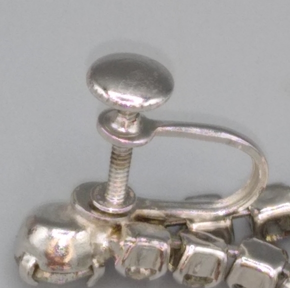 Girandole Rhinestone Chandelier Screw back Silver tone Earrings Vintage - Picture 11 of 16